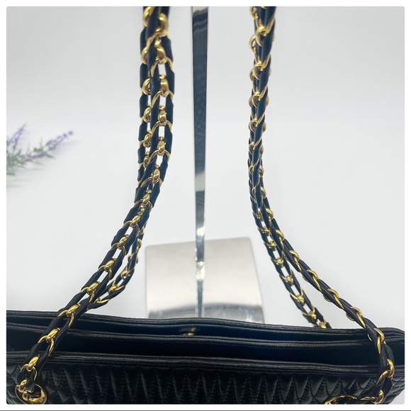 BALLY Small Quilted Matelasse Chain Shoulder Tote - Picture 10 of 14